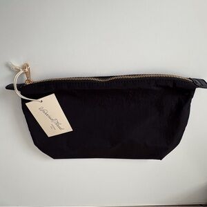 Universal Thread Cosmetic Bag Black BRAND NEW MAKE UP POUCH BAG Medium Women